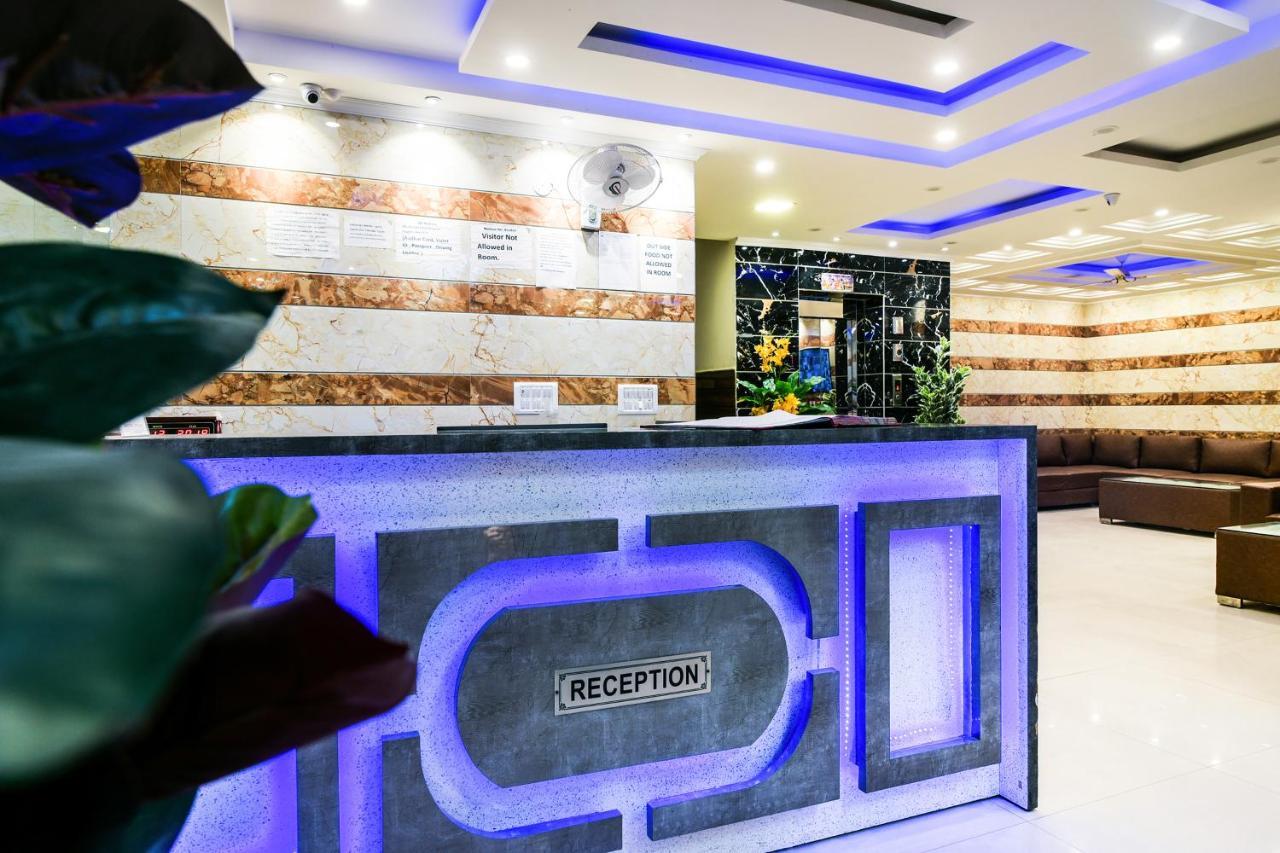 Hotel Pearl - Mahipalpur Delhi Airport Neu-Delhi Exterior foto