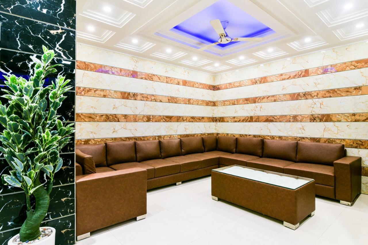 Hotel Pearl - Mahipalpur Delhi Airport Neu-Delhi Exterior foto