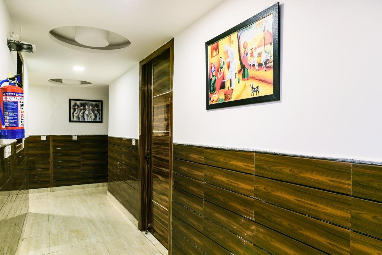 Hotel Pearl - Mahipalpur Delhi Airport Neu-Delhi Exterior foto