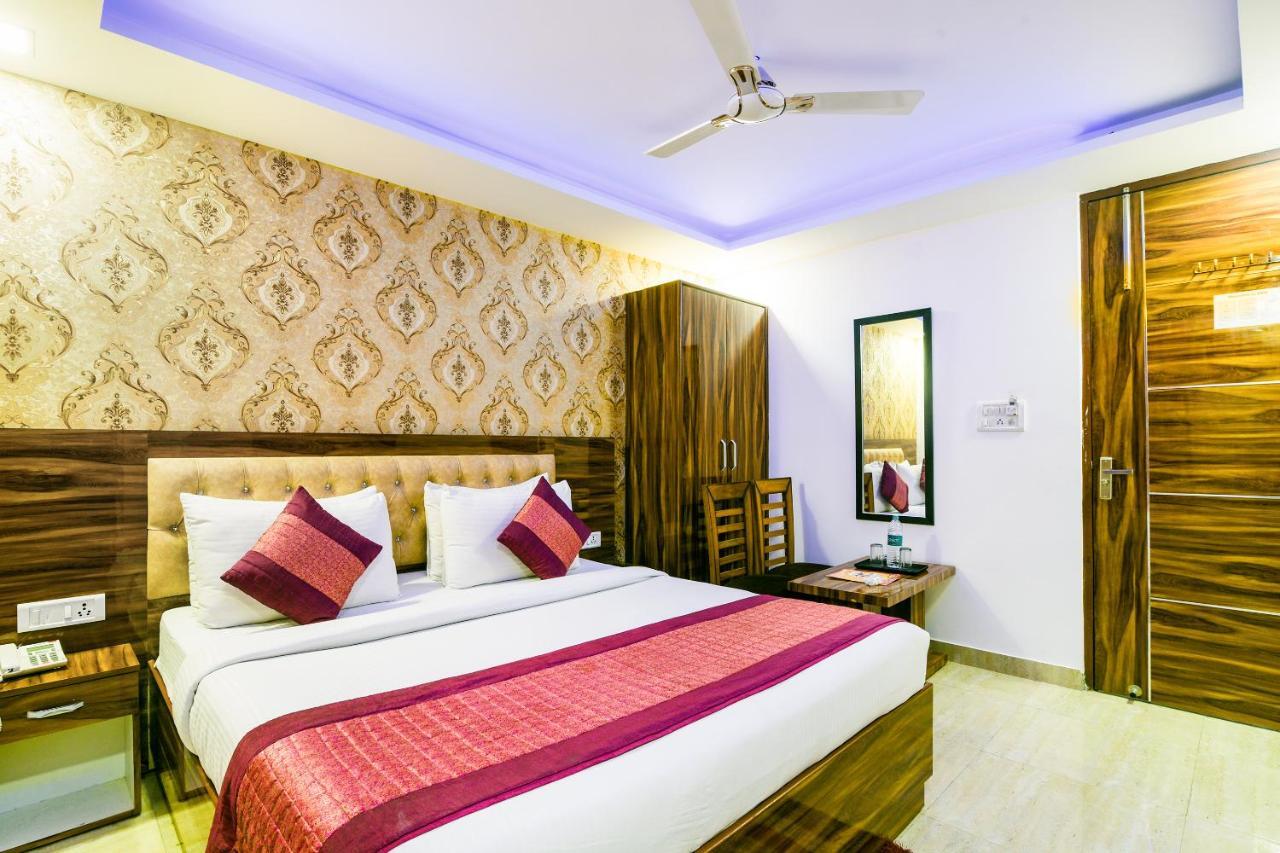 Hotel Pearl - Mahipalpur Delhi Airport Neu-Delhi Exterior foto
